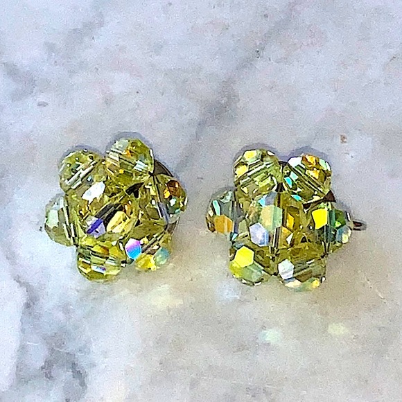 LAGUNA EARRINGS CLIP YELLOW AURORA BOREALIS CRYSTAL FLOWER (UNMARKED) 1 INCH - Picture 4 of 8